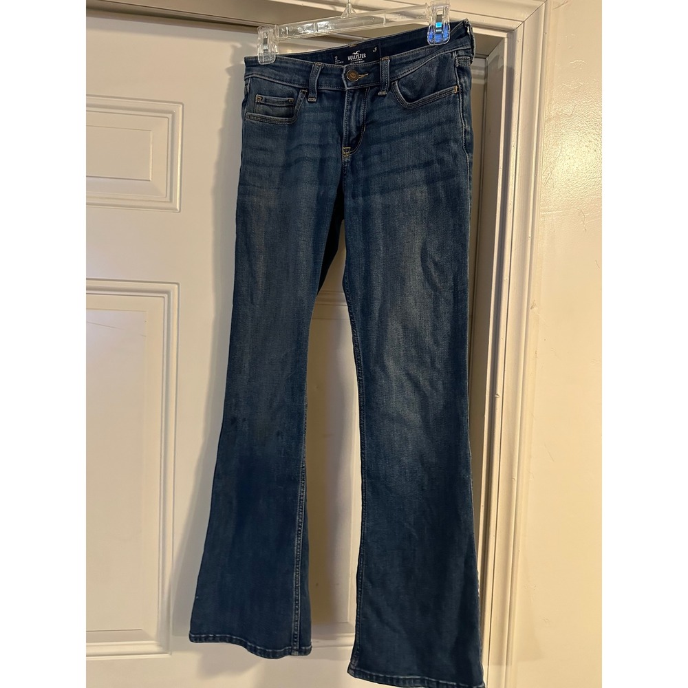 Hollister Low-Rise Bootcut Jeans - Soft Stretch - Medium Wash - Size 2R